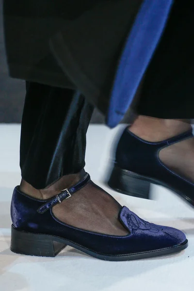 Look 50